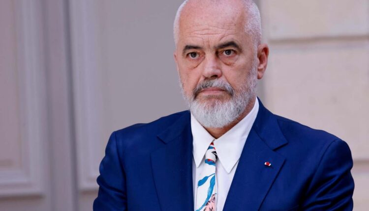 “Mos e çoni as ndërmend të jepni dorëheqjen”/ Rama publikon mesazhin e qytetarit: Nuk ka forcë që na ndal
