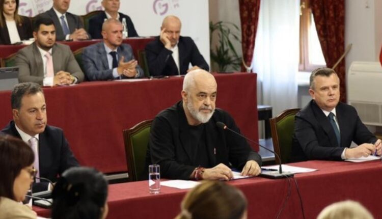 Mbyllet mbledhja e grupit parlamentar të PS-së, zbardhen diskutimet