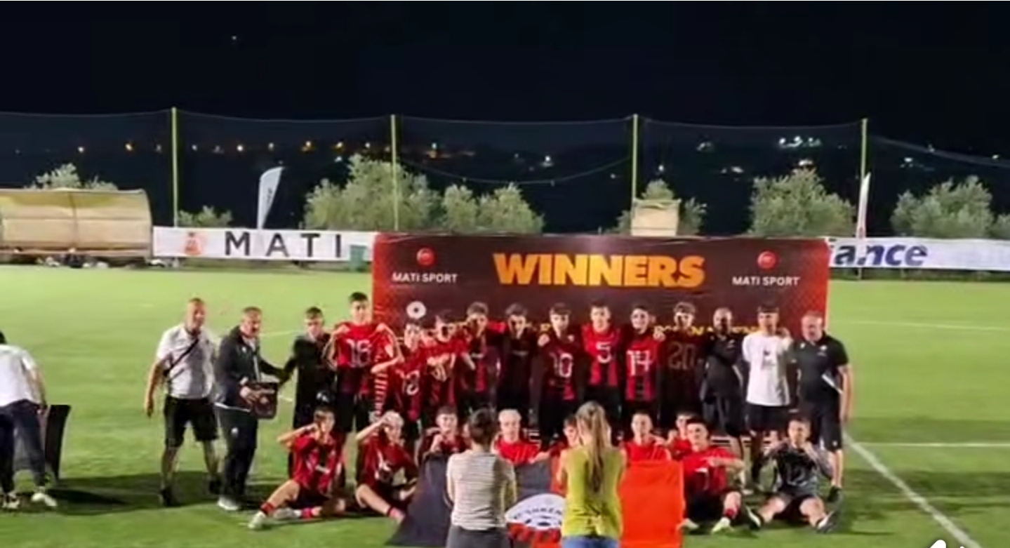 Ismail Ismaili udhëheq Shkëndijën U17 drejt trofeut në Tiranë