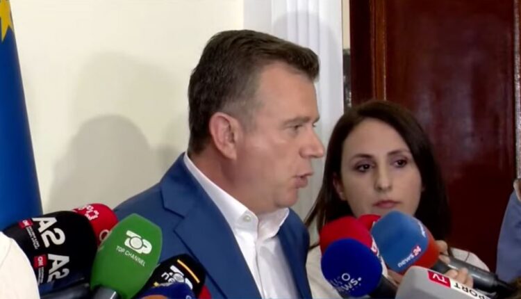“Tullumbacja plasi në sytë e shqiptarëve”, Balla: Sot protestën atyre që e nisën, ua kanë vjedhur
