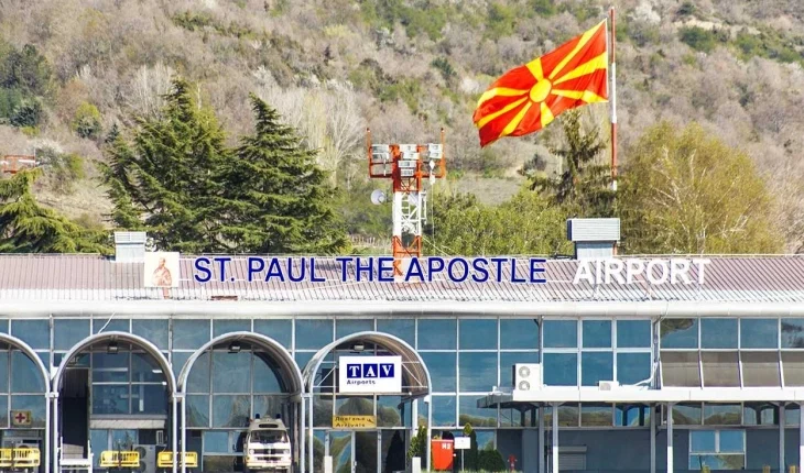 Incident në Aeroportin e Ohrit – Një punëtor bie nga çatia, pëson lëndime të rënda trupore