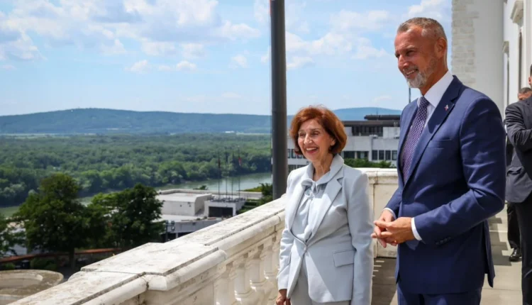 Siljanovska-Davkova në Bratislavë: Sllovakia rikonfirmon mbështetjen për integrimin evropian të Maqedonisë së Veriut