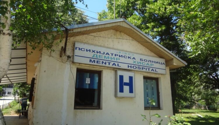 Trondit Avokati i Popullit: Kriminelët e shëndoshë blejnë ekspertizat, futen në psikiatri dhe terrorizojnë pacientët e vërtetë