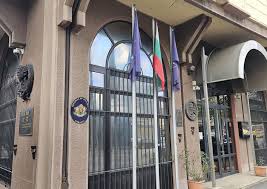 Gjuajtje me molotov përpara Ambasadës së Bullgarisë në Shkup