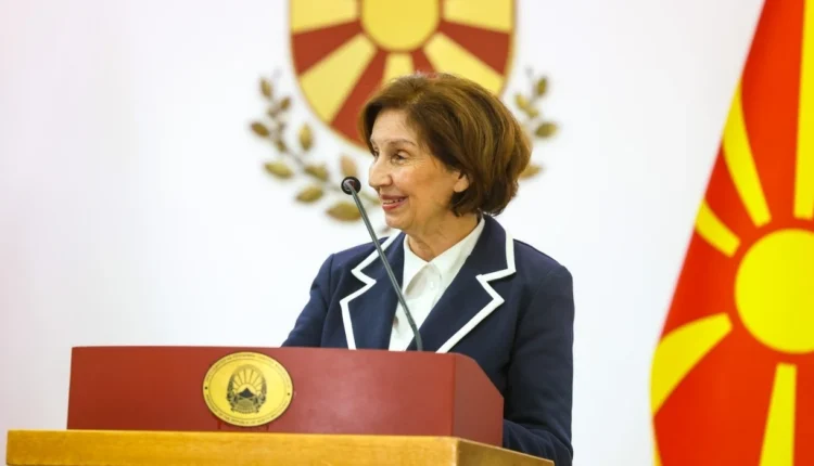 Siljanovska-Davkova: Të përqendrohemi te kriteret e Kopenhagenit, jo te çështjet historike