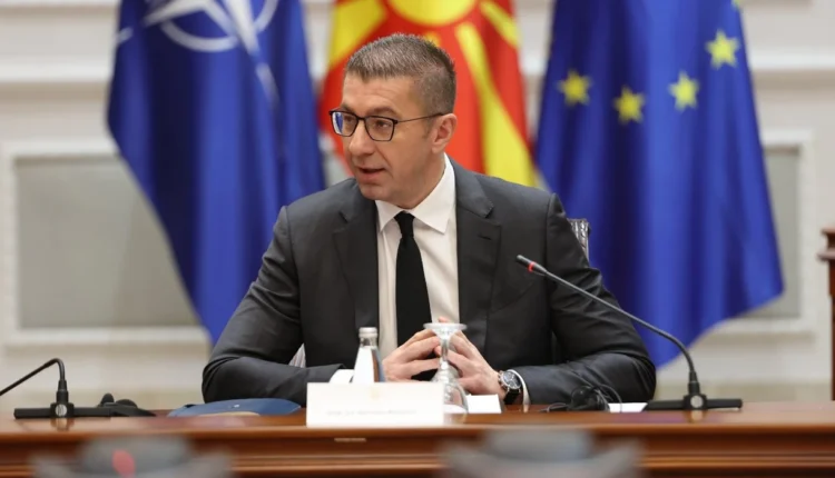 Mickoski: Politika e jashtme duhet të zhvillohet përmes argumenteve