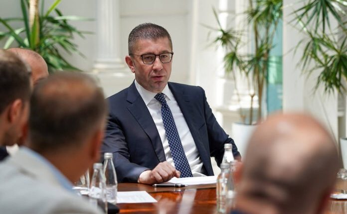 Mickoski i kënaqur me VLEN-in: Kemi bashkëpunim jashtëzakonisht miqësor