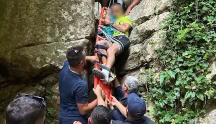 Turisti theu këmbën në Kanionin e Gjipesë, policia shpëton çiftin e huaj nga zona ku ishin bllokuar