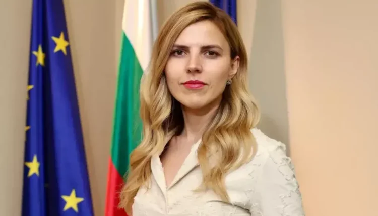 Petrova bisedoi me Mucunskin: Presim hetim të shpejtë dhe të plotë për djegien e automjeteve