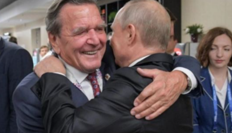 E kërkoi si ndërmjetës për luftën në Ukrainë/ Putin takon në Kremlin ish kancelarin Schroder