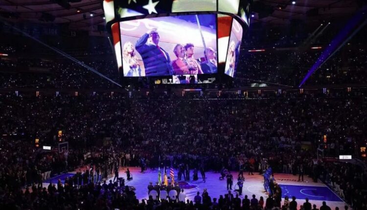 Incident i pakëndshëm për Donald Trump gjatë finales së NBA, Presidenti amerikan fishkëllehet nga tifozët: Ishin brohoritje