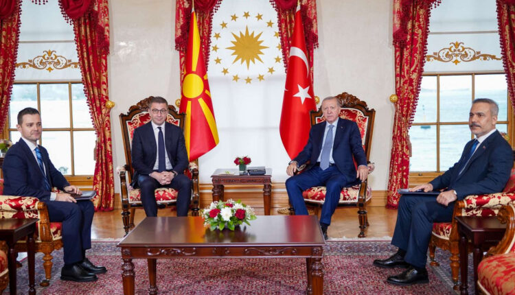 Mickoski-Erdogan: Turqia mbetet partner i rëndësishëm strategjik i Maqedonisë