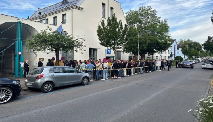 Fillon votimi në përfaqësitë diplomatike të Kosovës