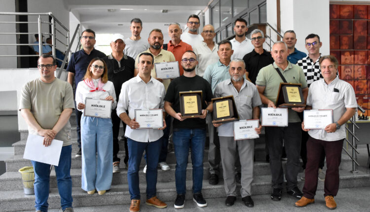 Në Universitetin e Tetovës u mbajt turneu i shahut i organizuar nga Sindikata e të Punësuarve të UT-së