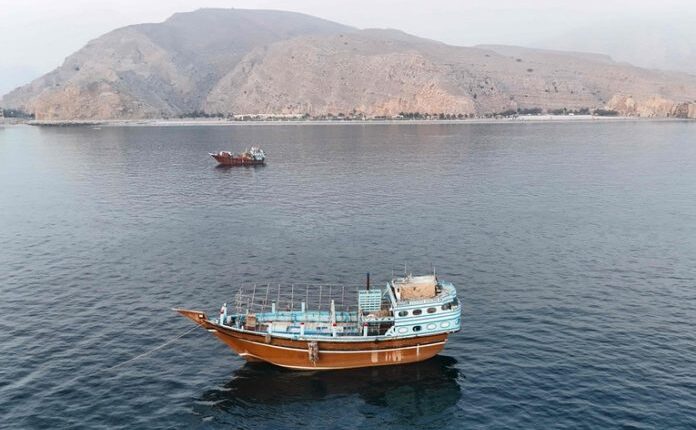Katari dhe Irani rifillojnë tregtinë detare