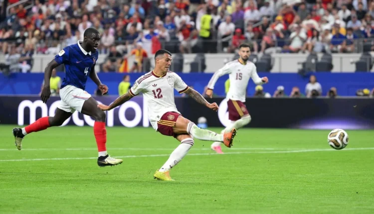 Spanja e “rrëzon” Francën, kalon në finale të Kupës së Botës