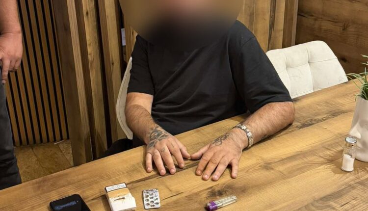Kapet në flagrancë një mashtrues nga Kavadari , atij iu gjetën 2.000 euro të përpunuara paraprakisht në mënyrë krimo-teknike