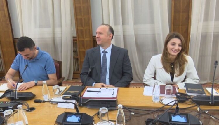 Gashi: Ligji për Përfaqësim të Drejtë nuk do të kontrabandohet
