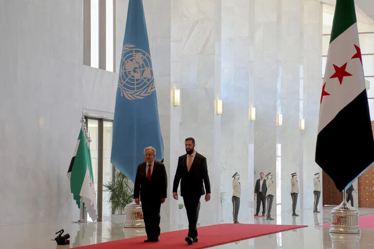 Shefi i OKB së takohet me presidentin sirian gjatë vizitës historike në Damask