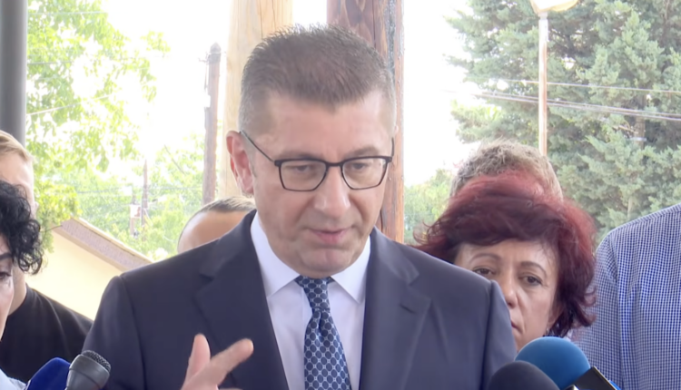 Mickoski konfirmon: VLEN-i dhe ZNAM i dorëzuan emrat për ministra