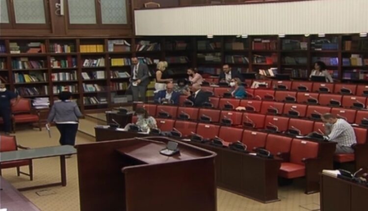 Vazhdon debati i amandamenteve për ribalancin e Buxhetit
