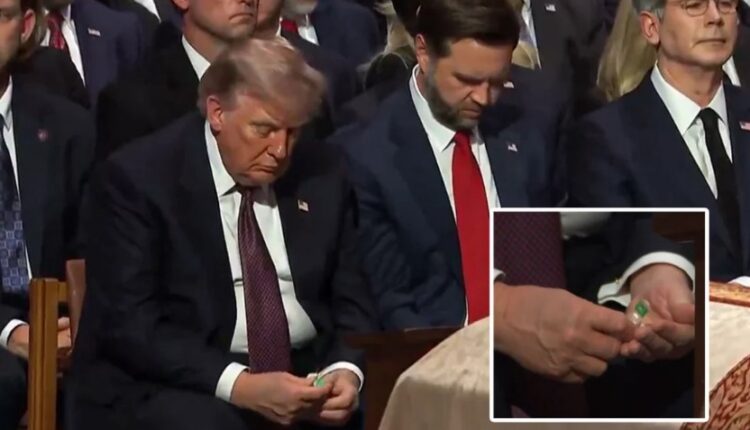 Trump bëhet viral në funeralin e Lindsey Graham, momenti kur i ofron karamele Vance! Plasin të qeshurat, zbulohet biseda (VIDEO)