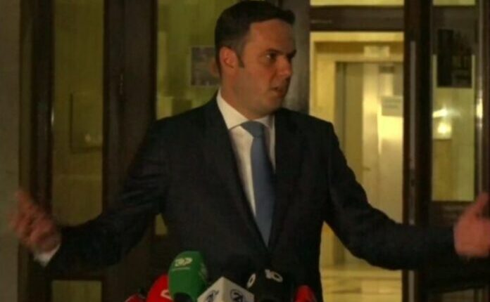 Përfundimi i takimit me Kurtin, Abdixhiku: U pajtuam për bisedime si mundësi për shmangien e zgjedhjeve