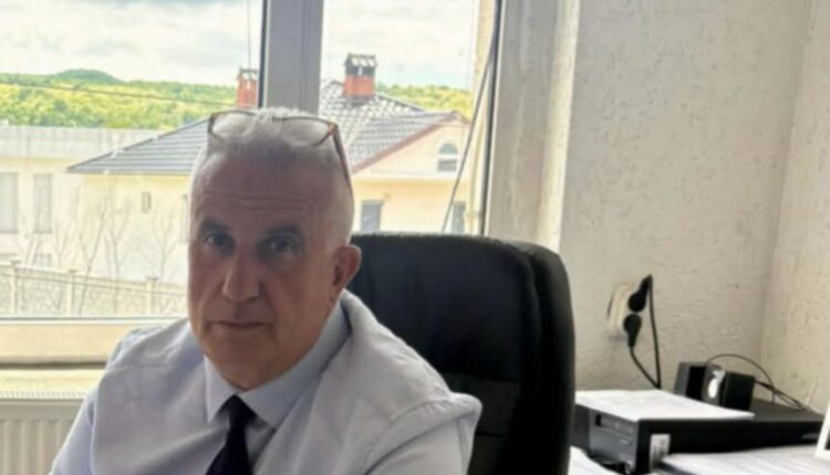 Pedagogu Abdulla Xhaferi i përgjigjet ministres: Provojeni jetën me pagën e qytetarëve