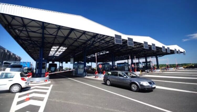 Mërgimtari denoncon: “Na morën 1.000 euro në kufirin e Serbisë duke u kthyer nga Belgjika”