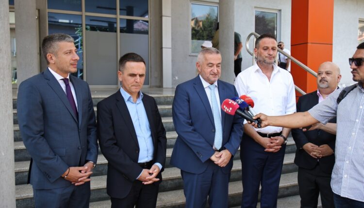 Klekovski, Andovski, Perinski dhe Kasami me delegacionin e Bankës Botërore në Spitalin Klinik të Tetovës: Po përgatisim një investim të rëndësishëm në shëndetësinë e rajonit të Pollogut