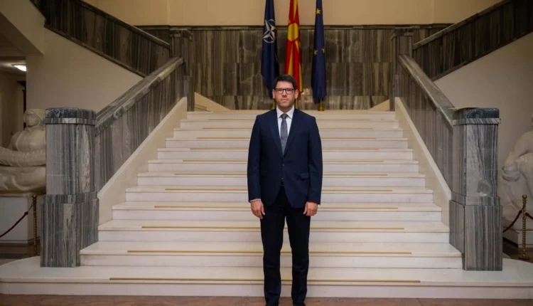 Ferati merr detyrën si ministër: Fillojmë ndryshe, me qasje të hapur dhe punë të ndershme