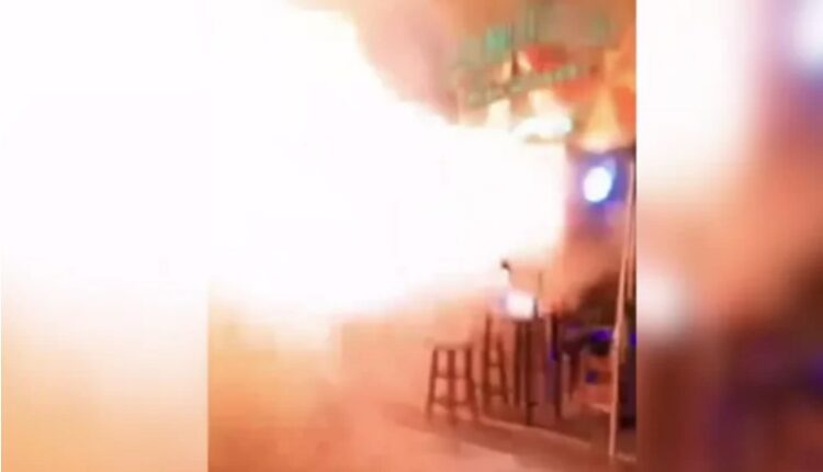 Tragjedi në Bangkok! Të paktën 27 persona humbin jetën nga zjarri që përfshiu një bar, dhjetëra të plagosur