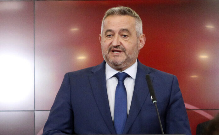 Klekovski: Ende nuk dihet kur Gostivari do të ketë ujë të pijshëm