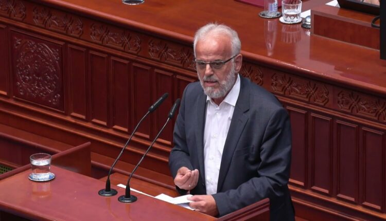 Opozita shqiptare akuzoi Gashin për shkelje të rregullores