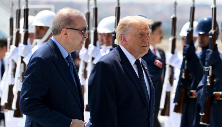 Trump në Ankara/ Përsëri kërkon Grenlandën, kërcënon me tërheqjen e trupave amerikane nga Evropa