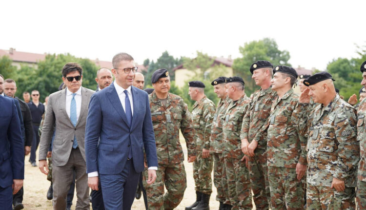 Mickoski: NATO dhe BE e njohin përkushtimin e Ushtrisë së Maqedonisë