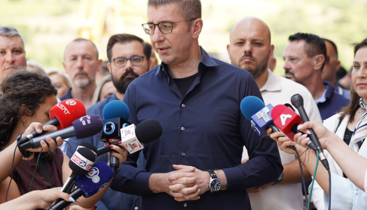 Mickoski: Filloi ndërtimi i pishinës së mbyllur në SHFK “Aco Shopov”, do të vazhdojmë me investime edhe në vitin 2027