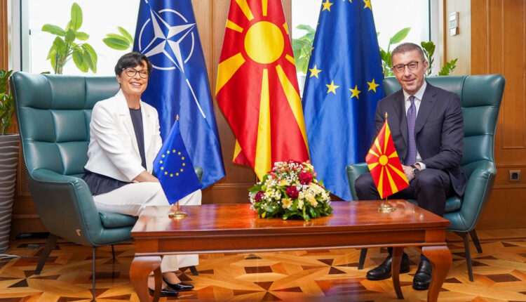 Mickoski: Maqedonia vazhdon me reformat, forcimin e ekonomisë, institucioneve dhe sundimit të ligjit