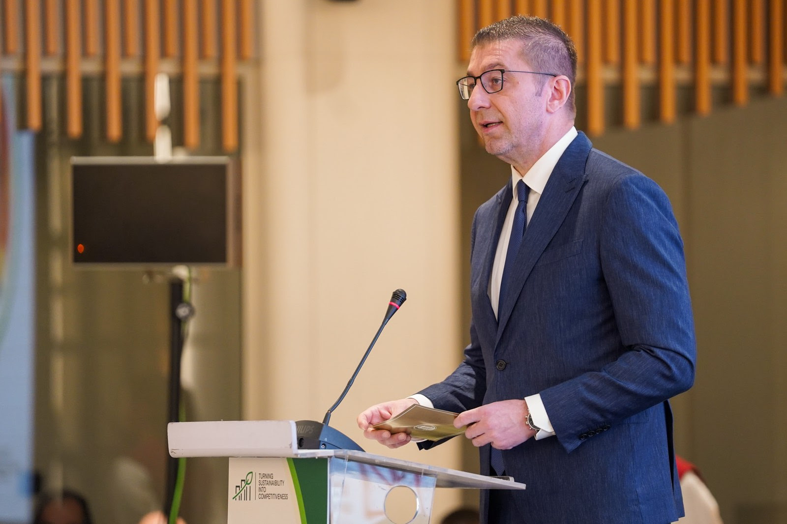 Mickoski  Qeveria është partner aktive i ekonomisë  po krijojmë një klimë të parashikueshme biznesi  institucione efikase  infrastrukturë moderne dhe arsim cilësor