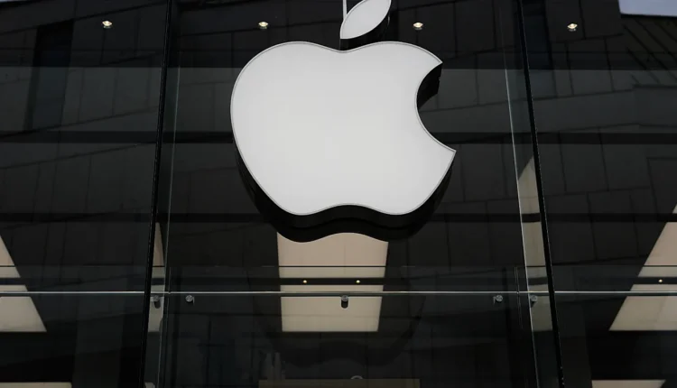 Kush është njeriu që do ta udhëheqë Apple në botën e inteligjencës artificiale?