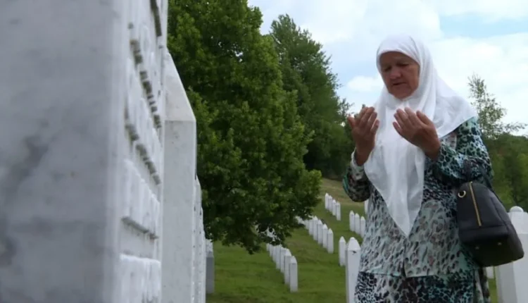 Nëna nga Srebrenica: “I doja Mlladiqit jetë, veç të vuante”