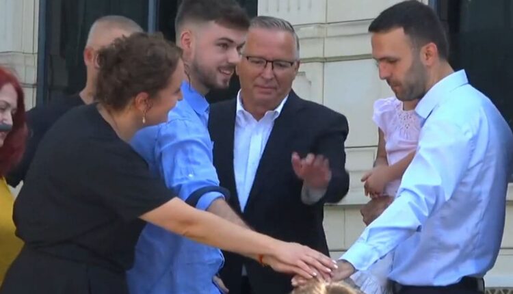 Shtypet butoni i numërimit mbrapsht për 16 shtatorin