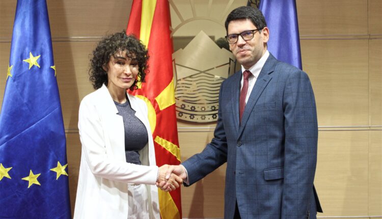 Ferati-Columbia: Rinia dhe reformat drejt BE-së në fokus të takimit