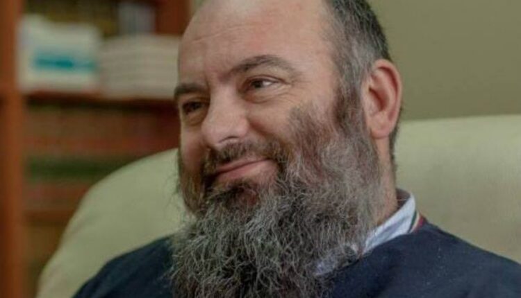U shpall ‘non grata’ nga Shqipëria, reagon Hoxha: Kam qenë pjesë e luftës në Kosovë!