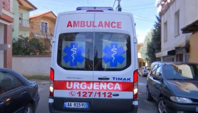 E rëndë në Ksamil, babai përplas aksidentalisht për vdekje vajzën e tij 4-vjeçare