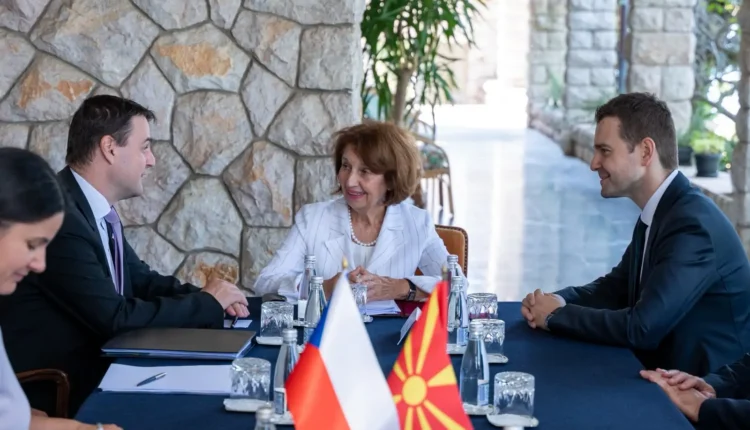 Siljanovska‑Davkova u takua me Macinka: Integrimi evropian i Ballkanit Perëndimor është edhe çështje sigurie