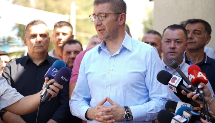 Mickoski: Në fund të muajit nis ndërtimi i autostradës Shkup-Bllacë