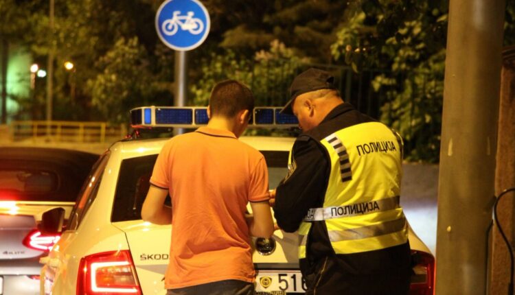 10 shoferë arrestohen pasi drejtonin automjete pa e dhënë provimin e vozitjes