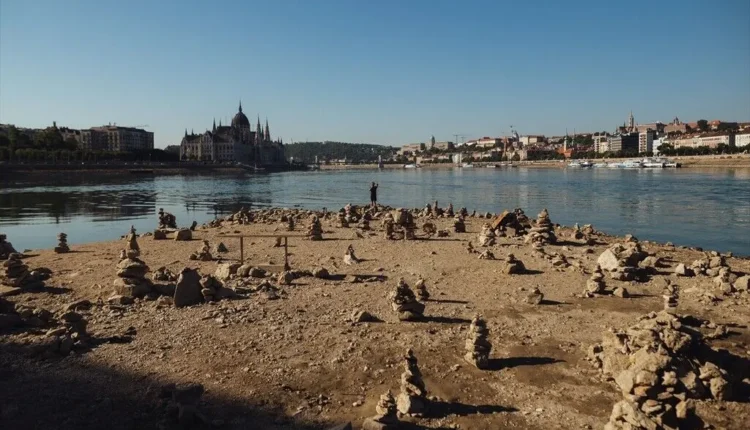 Danubi arrin nivelin më të ulët historik në Budapest