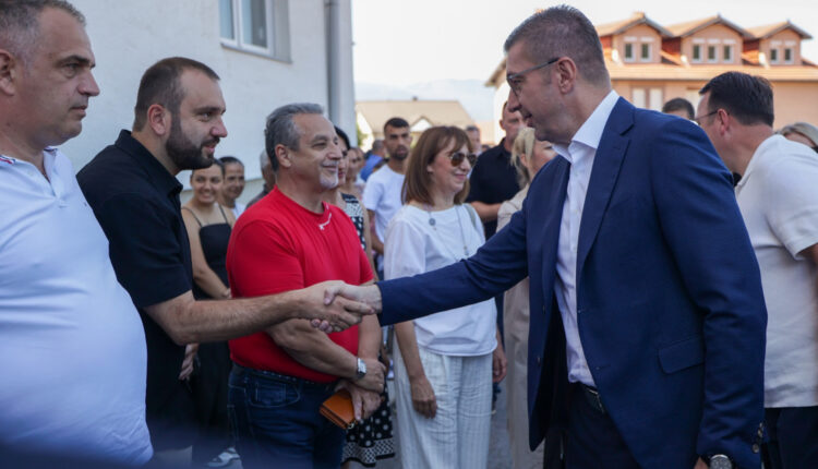 Mickoski: Janë ndarë banesat e reja sociale në Dibër, vazhdojmë me investime në projekte për qytetarët